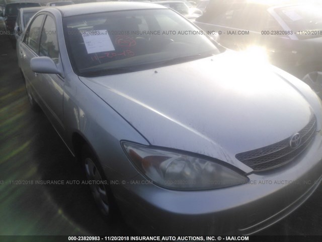 JTDBE32K720048155 - 2002 TOYOTA CAMRY LE/XLE/SE SILVER photo 6