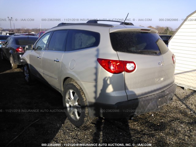 1GNLRHED4AJ197268 - 2010 CHEVROLET TRAVERSE LTZ GOLD photo 3