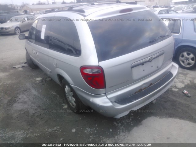 2C4GP54L25R355079 - 2005 CHRYSLER TOWN & COUNTRY TOURING SILVER photo 3