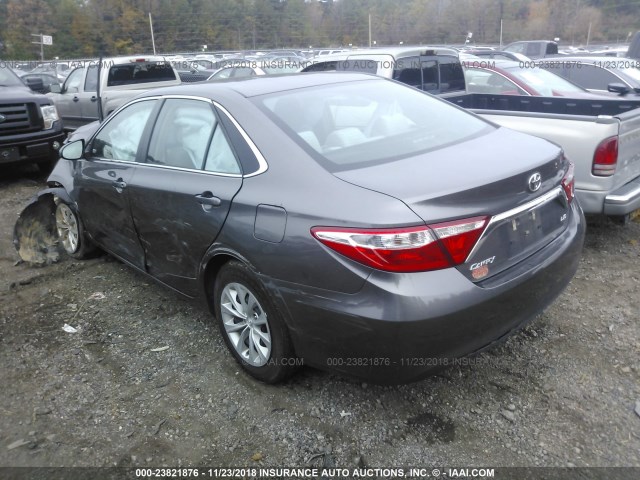 4T1BF1FK3FU875365 - 2015 TOYOTA CAMRY LE/XLE/SE/XSE GRAY photo 3