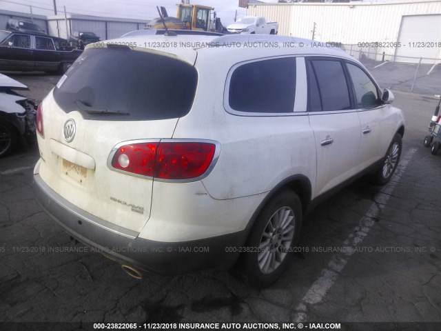 5GAER23728J115304 - 2008 BUICK ENCLAVE CXL WHITE photo 4