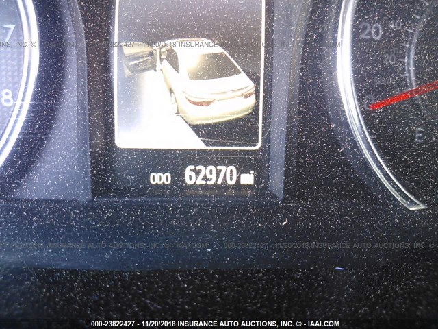 4T1BF1FK9HU384933 - 2017 TOYOTA CAMRY LE/XLE/SE/XSE 白色 照片 7