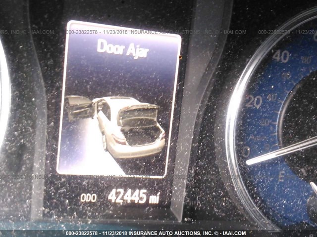 4T1BF1FK2HU308695 - 2017 TOYOTA CAMRY LE/XLE/SE/XSE BLACK photo 7