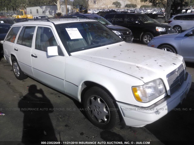 WDBEA92E9SF304202 - 1995 MERCEDES-BENZ E 320 WHITE photo 1