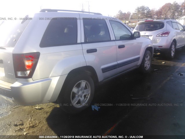 1J4GS48K65C610135 - 2005 JEEP GRAND CHEROKEE  SILVER photo 4