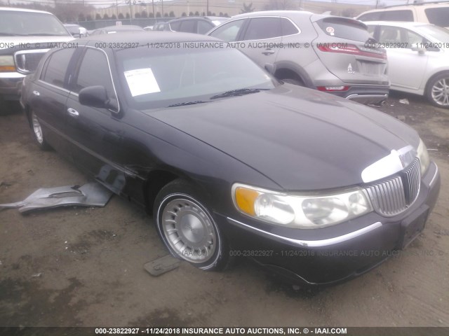 1LNHM84W42Y665262 - 2002 LINCOLN TOWN CAR EXECUTIVE L BLACK photo 1