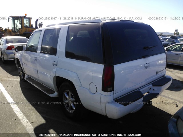 1GYEK13R0YR131656 - 2000 CADILLAC ESCALADE WHITE photo 3