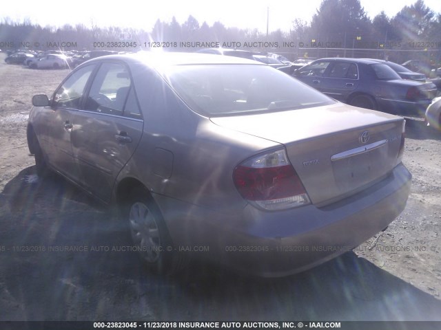 4T1BE32K75U530228 - 2005 TOYOTA CAMRY LE/XLE/SE BROWN photo 3
