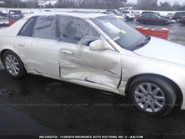 1G6KH5EY4AU132995 - 2010 CADILLAC DTS PREMIUM COLLECTION WHITE photo 6