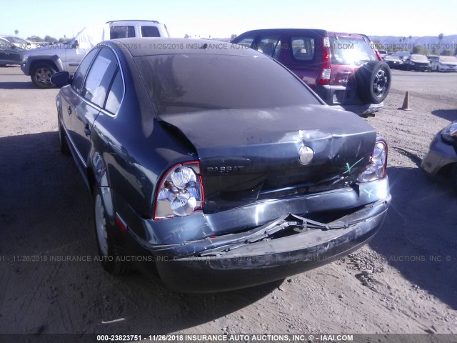 WVWMD63B74E273273 - 2004 VOLKSWAGEN PASSAT GL BLUE photo 6