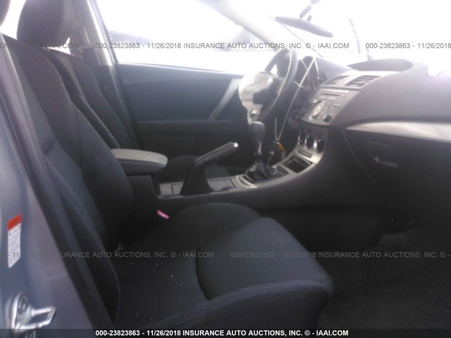 JM1BL1K5XB1422627 - 2011 MAZDA 3 S GRAY photo 5