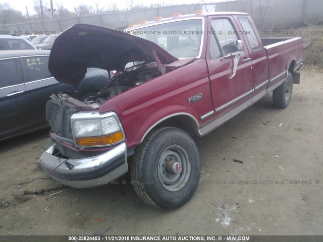 1FTHX26G5RKA89581 - 1994 FORD F250 RED photo 2