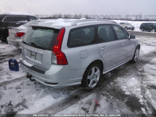 YV1MJ672192479534 - 2009 VOLVO V50 T5 SILVER photo 4