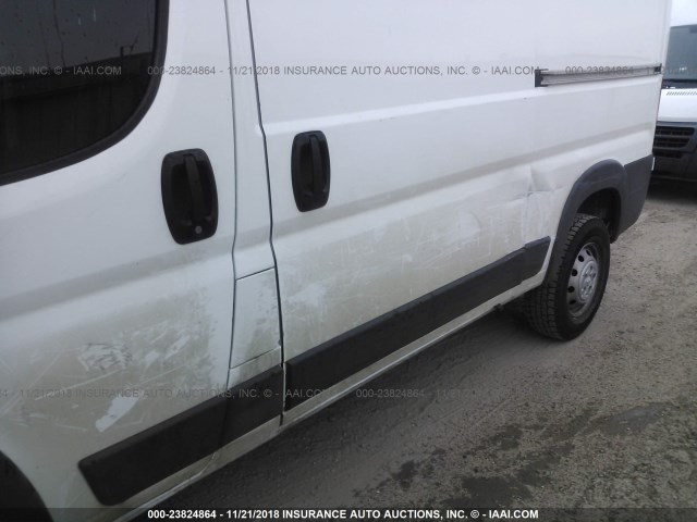 3C6TRVBGXJE102240 - 2018 RAM PROMASTER 1500 1500 HIGH WHITE photo 6