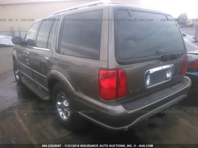5LMFU28R52LJ16379 - 2002 LINCOLN NAVIGATOR Күміс фото 3