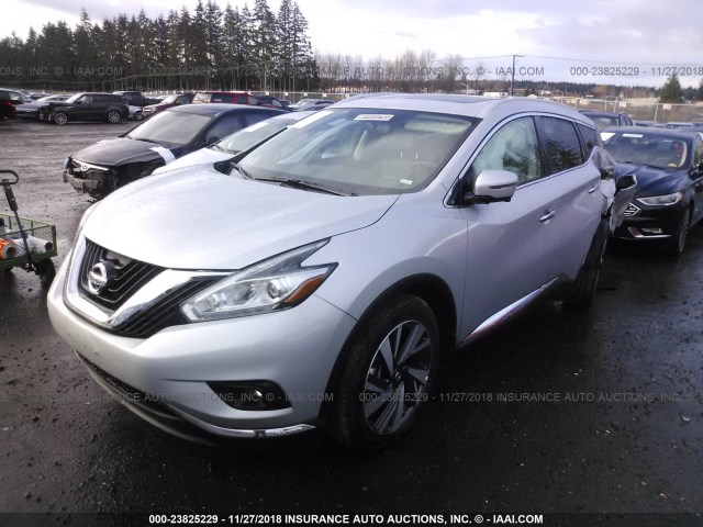 5N1AZ2MH5JN175477 - 2018 NISSAN MURANO S/SL/SV/PLATINUM SILVER photo 2