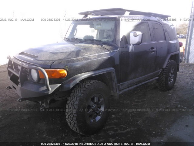 JTEBU11F570054566 - 2007 TOYOTA FJ CRUISER BLACK photo 2