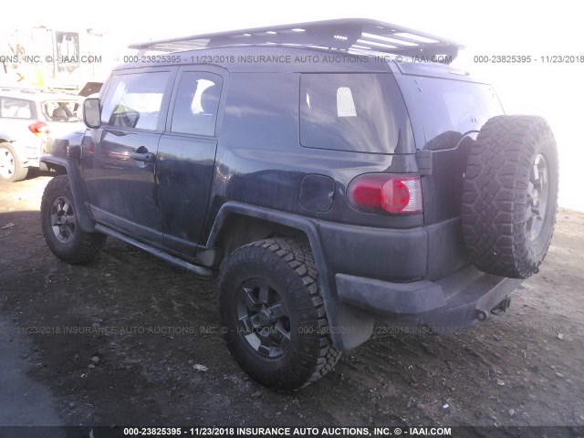 JTEBU11F570054566 - 2007 TOYOTA FJ CRUISER BLACK photo 3