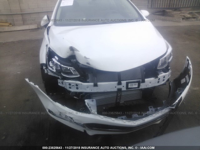 1G1BC5SM7J7218578 - 2018 CHEVROLET CRUZE LS WHITE photo 6