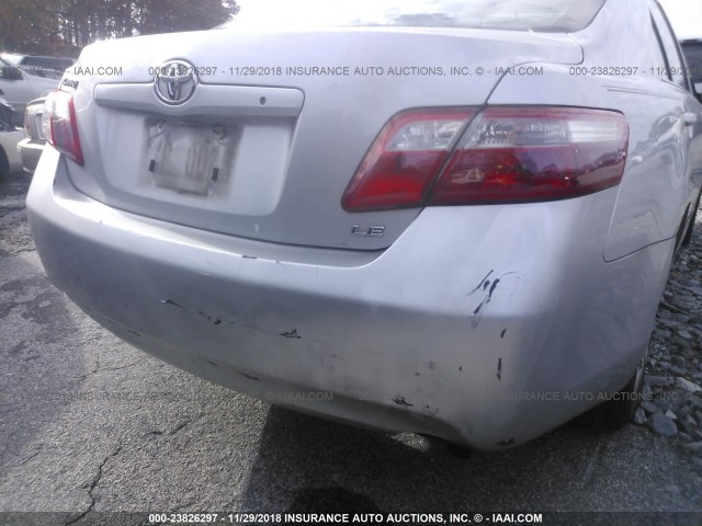 4T1BE46KX8U253000 - 2008 TOYOTA CAMRY CE/LE/XLE/SE SILVER photo 6