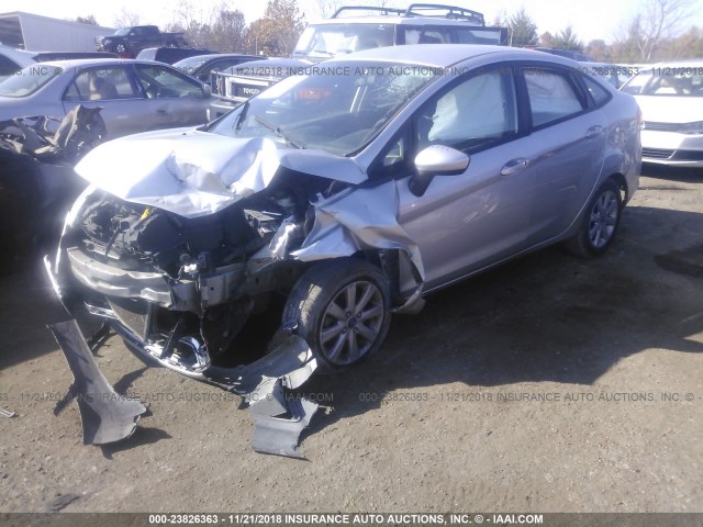 3FADP4BJ5CM156374 - 2012 FORD FIESTA SE SILVER photo 2