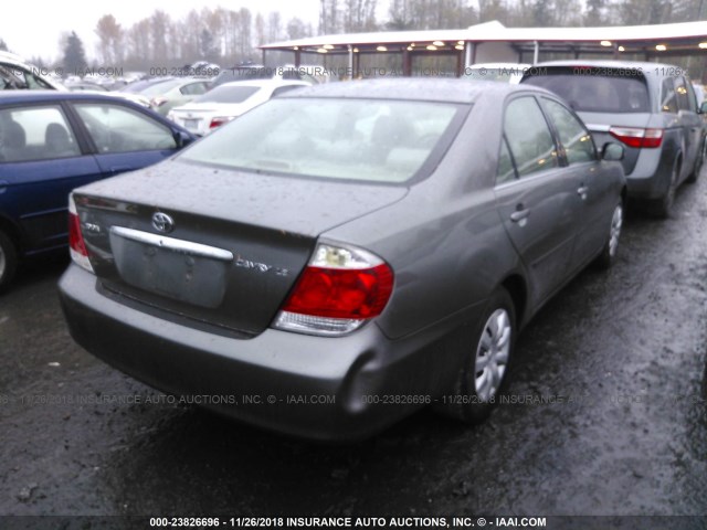 4T1BE32K35U556714 - 2005 TOYOTA CAMRY LE/XLE/SE GRAY photo 4