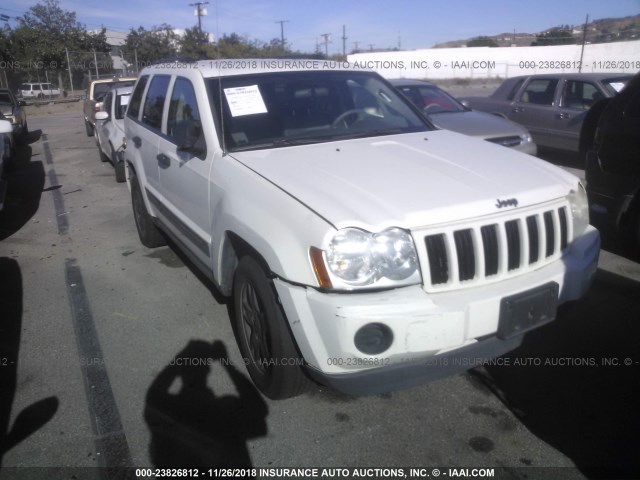1J4GS48K55C640310 - 2005 JEEP GRAND CHEROKEE LAREDO/COLUMBIA/FREEDOM 白色 照片 1