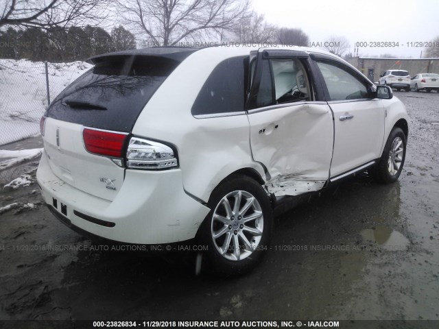 2LMDJ8JK9BBJ30955 - 2011 LINCOLN MKX WHITE photo 4