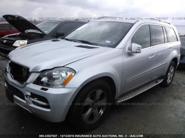 4JGBF7BE1CA802768 - 2012 MERCEDES-BENZ GL 450 4MATIC SILVER photo 2