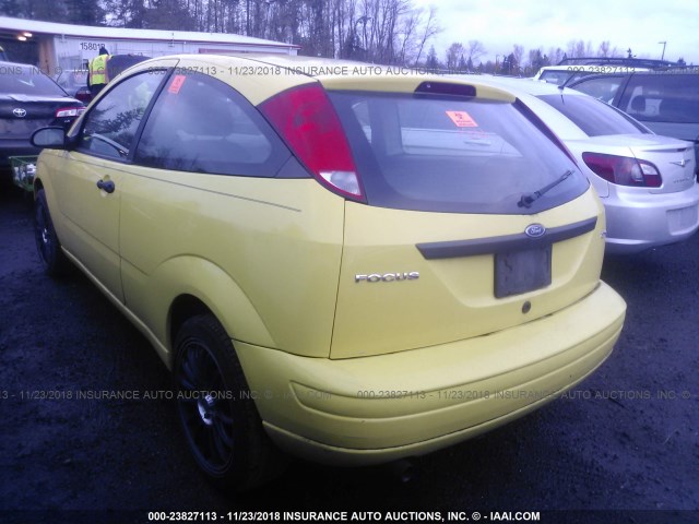 3FAFP31N25R110322 - 2005 FORD FOCUS ZX3 YELLOW photo 3