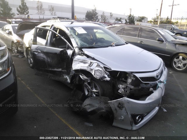 4T1BF1FK3CU577913 - 2012 TOYOTA CAMRY SE/LE/XLE SILVER photo 1