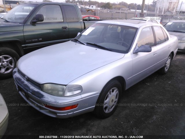 JT2VK13E8N0025435 - 1992 TOYOTA CAMRY XLE SILVER photo 2