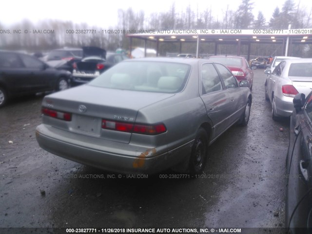 4T1BG22K0XU463236 - 1999 TOYOTA CAMRY CE/LE/XLE GRAY photo 4