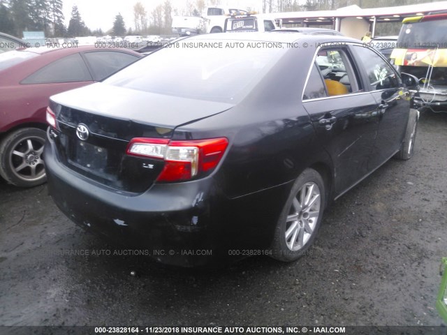 4T1BF1FK5CU050553 - 2012 TOYOTA CAMRY SE/LE/XLE BLACK photo 4