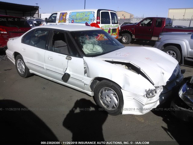 1G2HX52K1VH273486 - 1997 PONTIAC BONNEVILLE SE WHITE photo 1