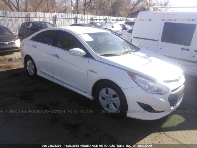 KMHEC4A44CA063134 - 2012 HYUNDAI SONATA HYBRID WHITE photo 1