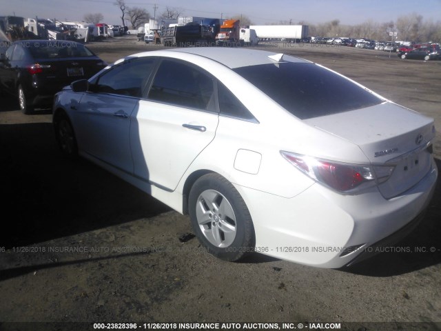 KMHEC4A44CA063134 - 2012 HYUNDAI SONATA HYBRID WHITE photo 3