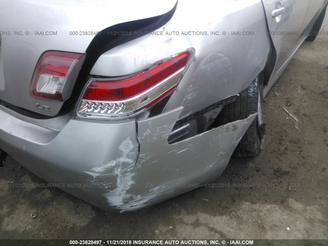 4T4BF3EK3BR101436 - 2011 TOYOTA CAMRY SE/LE/XLE SILVER photo 6