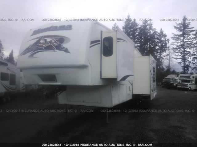 4YDF3502474703813 - 2007 KEYSTONE MONTANA WHITE photo 2