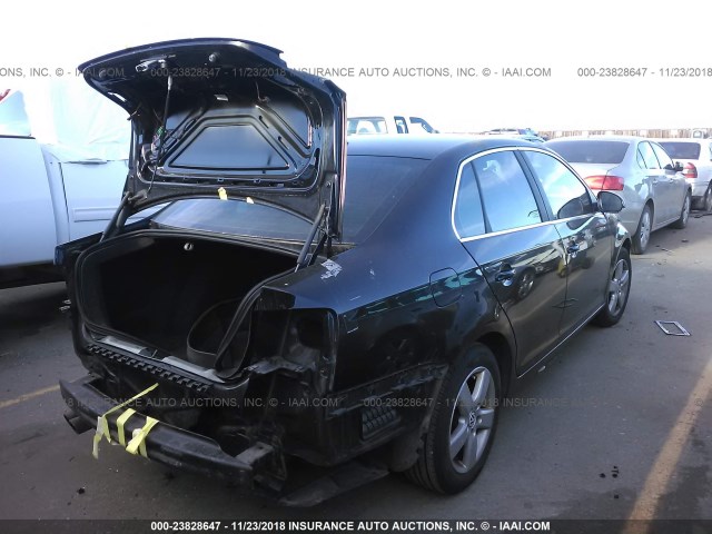 3VWRM71K78M165358 - 2008 VOLKSWAGEN JETTA SE/SEL BLACK photo 4