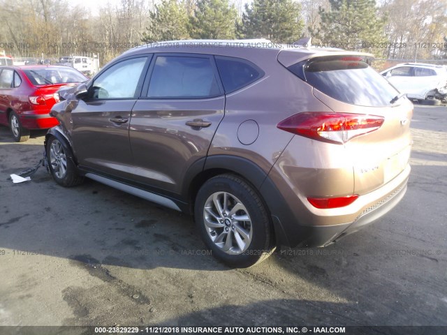 KM8J3CA44HU438387 - 2017 HYUNDAI TUCSON LIMITED/SPORT AND ECO/SE BROWN photo 3