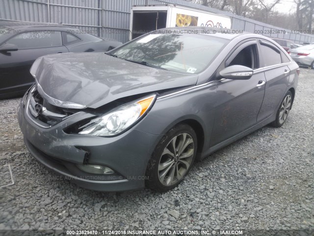 5NPEC4AB3EH929503 - 2014 HYUNDAI SONATA SE/LIMITED GRAY photo 2