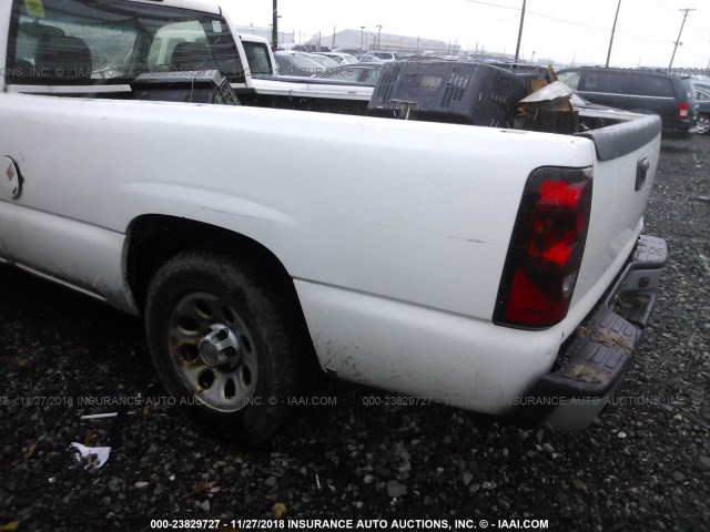 1GCEC14X55Z242246 - 2005 CHEVROLET SILVERADO C1500 WHITE photo 3