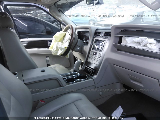 5LMFU27557LJ02486 - 2007 LINCOLN NAVIGATOR 黑色 照片 5