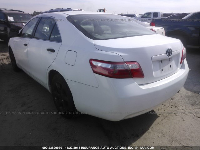 4T1BE46K69U880231 - 2009 TOYOTA CAMRY SE/LE/XLE WHITE photo 3