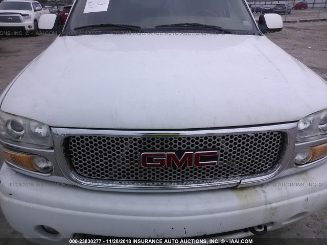 1GKFK66U05J146082 - 2005 GMC YUKON XL DENALI WHITE photo 6