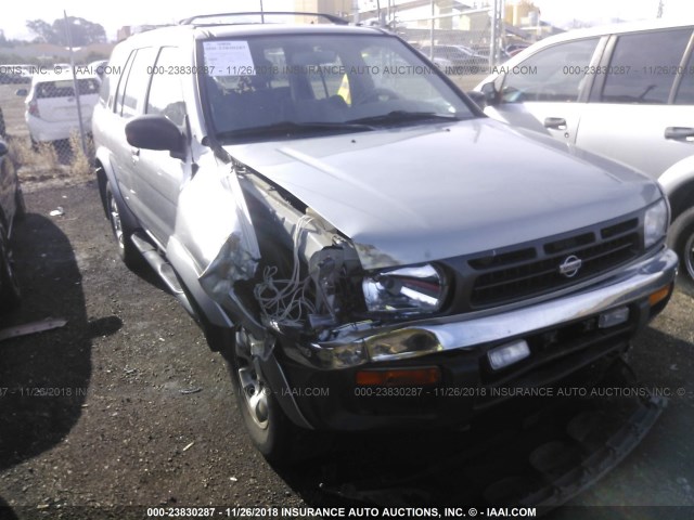 JN8AR05S3XW292131 - 1999 NISSAN PATHFINDER XE/LE SILVER photo 1