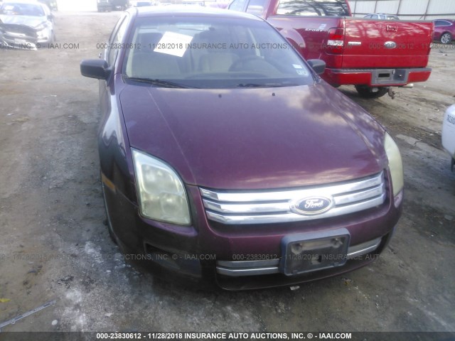 3FAFP06Z76R117293 - 2006 FORD FUSION S RED photo 6