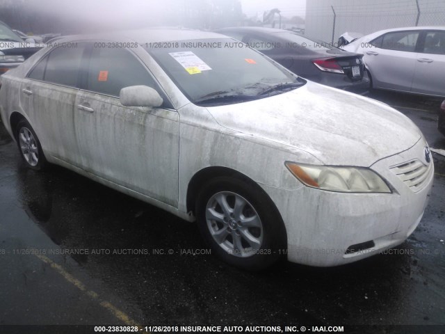 4T1BE46K07U654456 - 2007 TOYOTA CAMRY NEW GENERAT CE/LE/XLE/SE WHITE photo 1