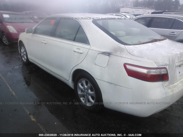 4T1BE46K07U654456 - 2007 TOYOTA CAMRY NEW GENERAT CE/LE/XLE/SE WHITE photo 3